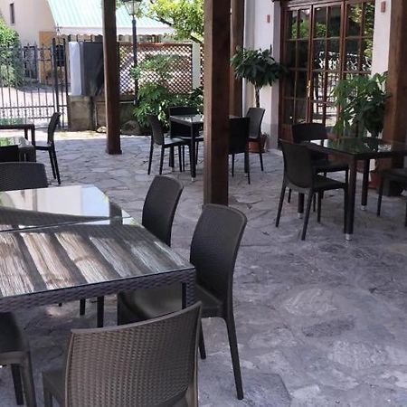 Albergo Antica Lanterna Castelnuovo di Garfagnana Exterior foto