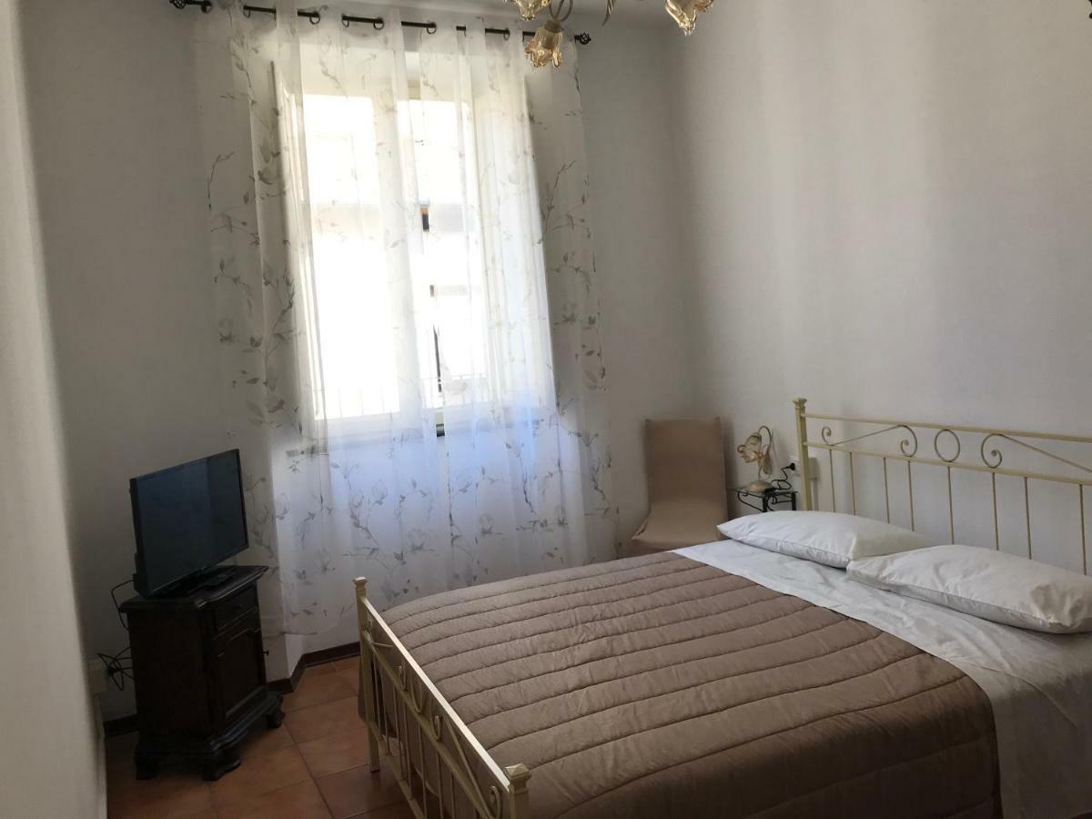 Albergo Antica Lanterna Castelnuovo di Garfagnana Exterior foto
